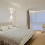 Ehub - Modern Rare 4-Bedroom Apt, 50M From Subway