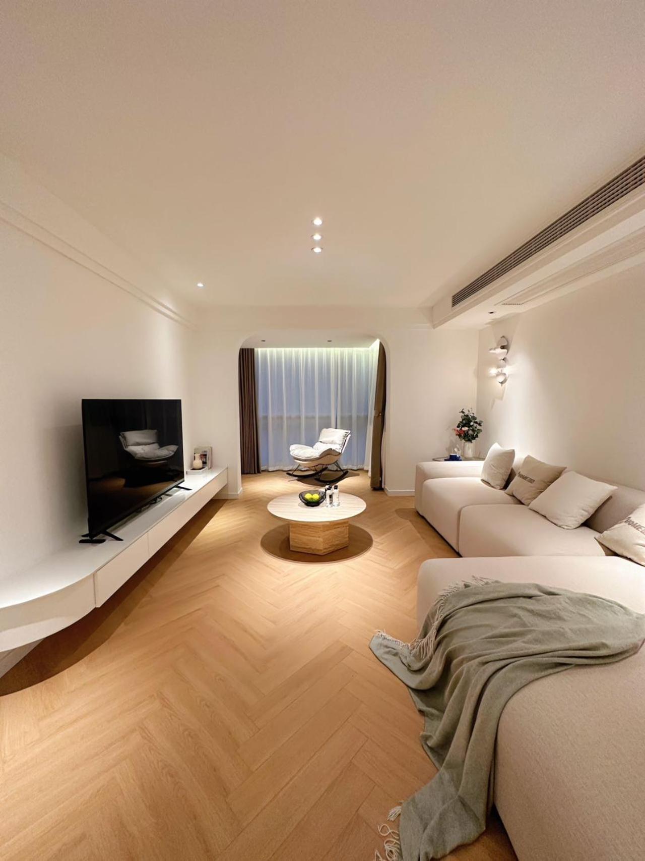 Ehub - Modern Rare 4-bedroom Apt, 50m From Subway *